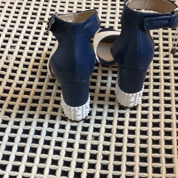 George J. Love Color-Block, Block heel Sandal. - Picture 3 of 8